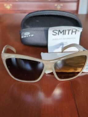 Smith Optics Evolve Aura Gradient Sunglasses Perfect Condition